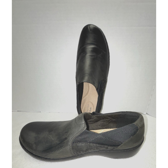Collection by Clarks Ultimate Comfort Shoes Sz 9M Black Slip On Side Designs - Picture 5 of 11